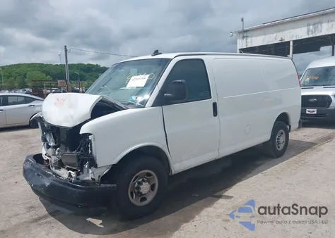 2018 Chevrolet Express 2500 Work Van из США, поврежденный, VIN 1GCWGAFG3J1238260